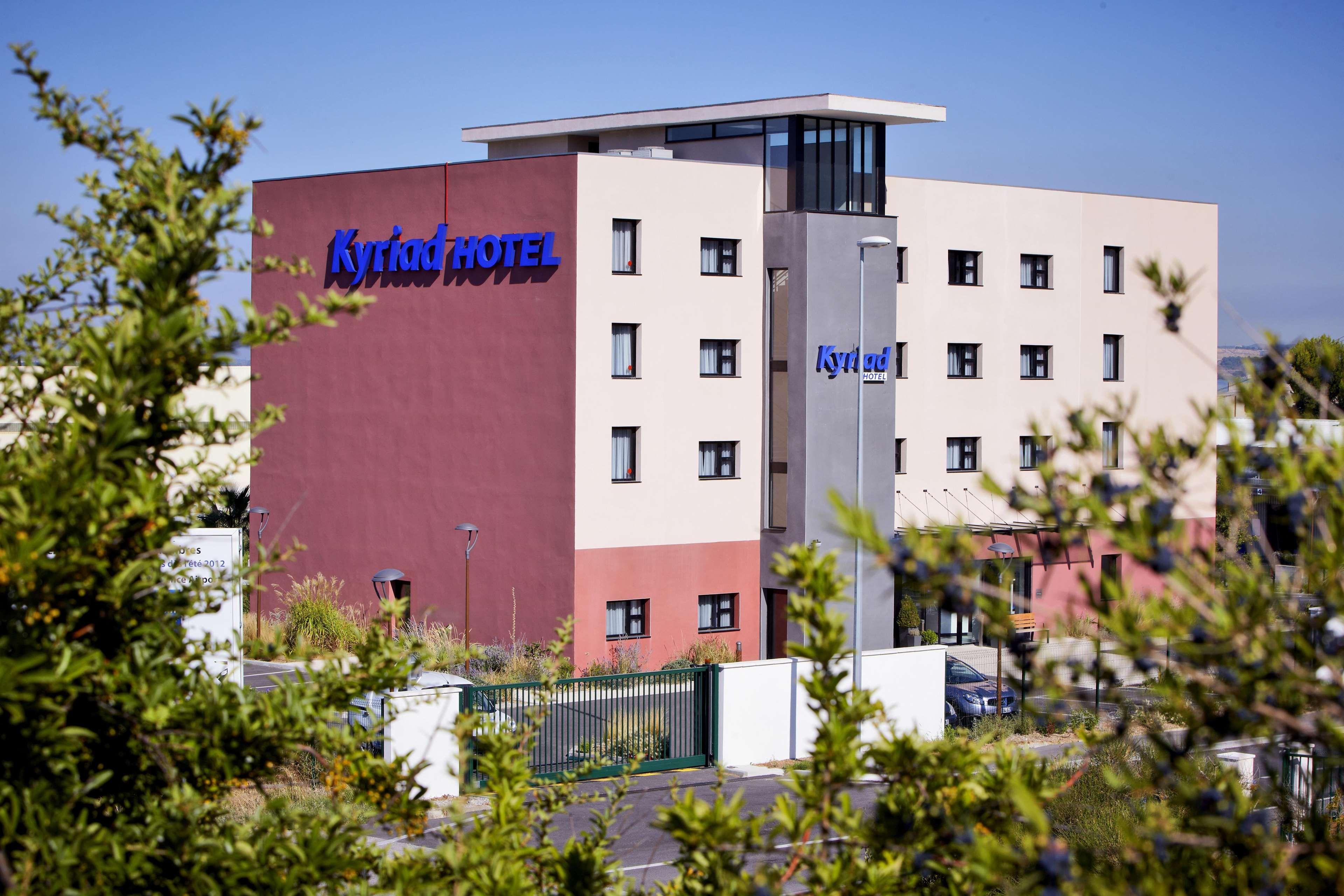 Holiday Inn Express - Marseille Airport, An Ihg Hotel Vitrolles  Exterior photo